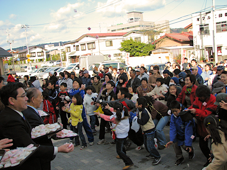北三陸くじ冬の市2008、スタート!
