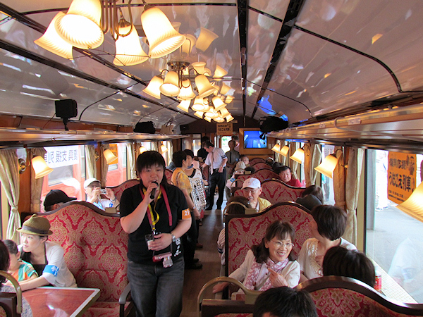 三陸鉄道復興応援うたごえ列車、出発進行!