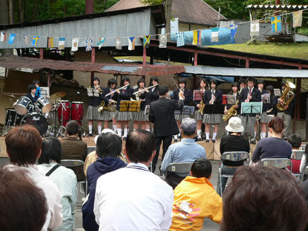 吹奏楽1〜小久慈焼陶芸苑『秋の感謝祭』こはく街道